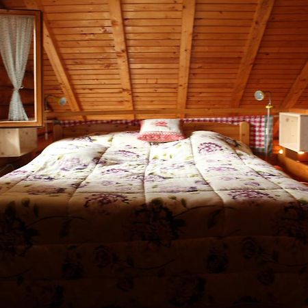 B&B Le Corone - Chalet Nel Bosco Cavalo Экстерьер фото
